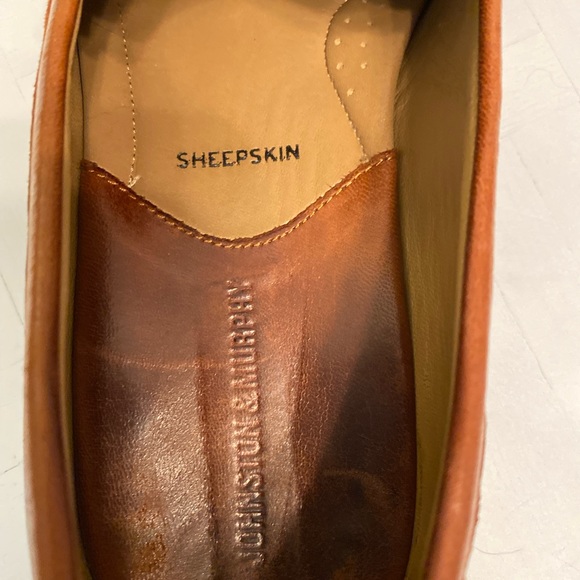 SOLD - Johnston & Murphy Men’s Cresswell Venetian Leather Penny Loafers - Picture 5 of 9